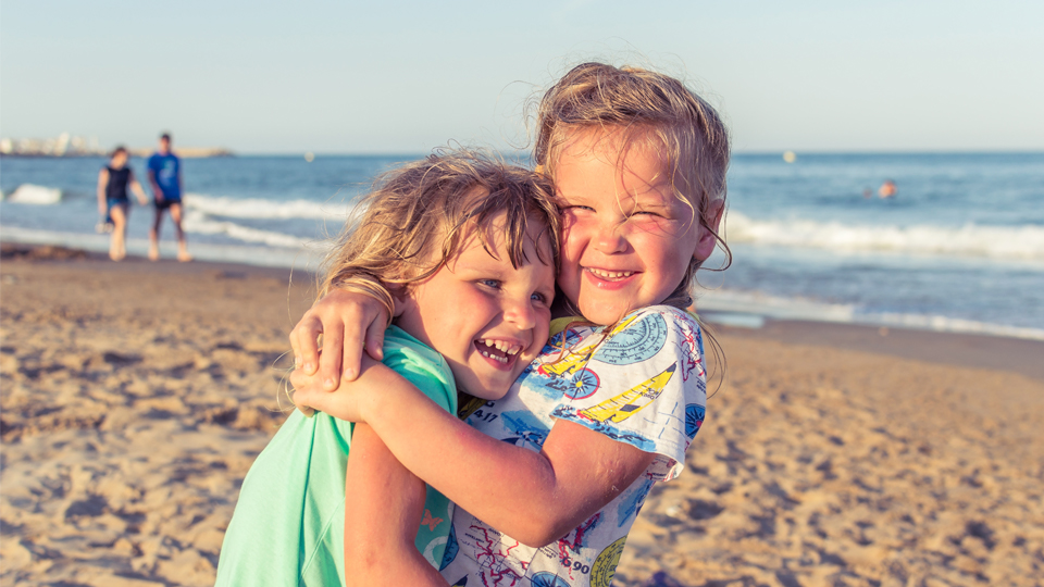 Salud ocular infantil en verano